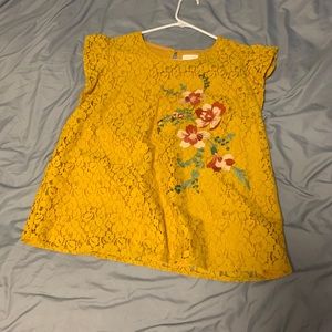 Beautiful yellow top